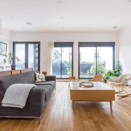 House In Parigi